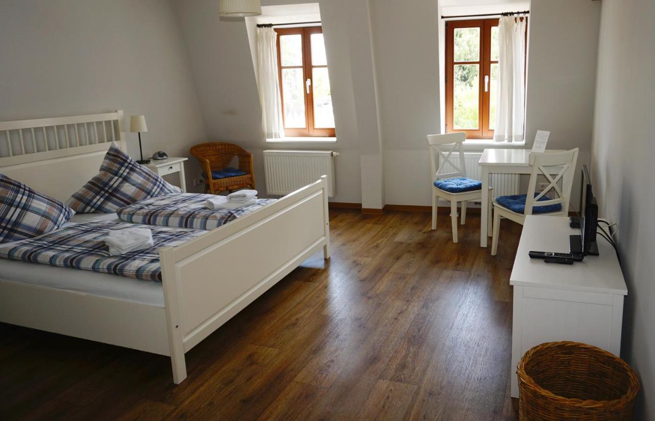Hotel Pension Scharfe Ecke Görlitz Esterno foto